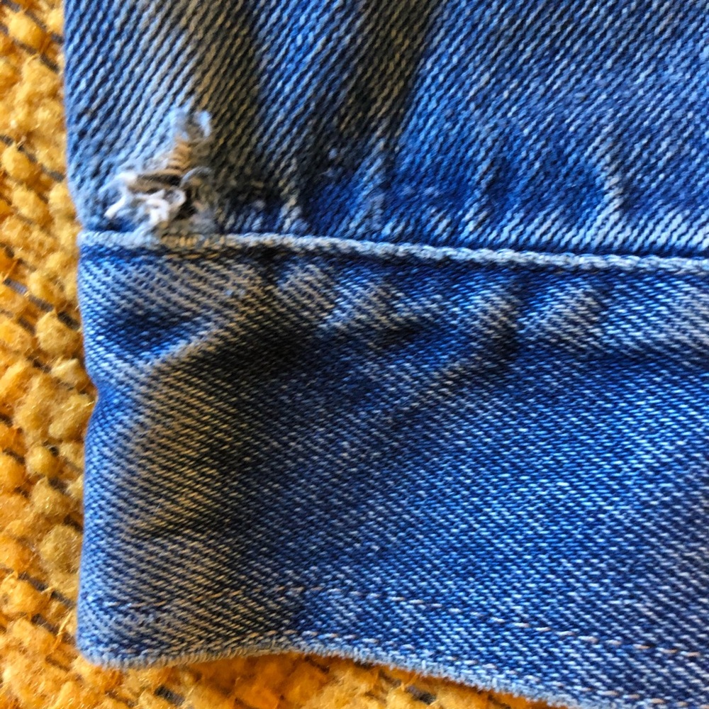 Unique Buttonless Jean Jacket - image 6